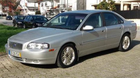 Volvo S80 • 2002 • 110,000 km