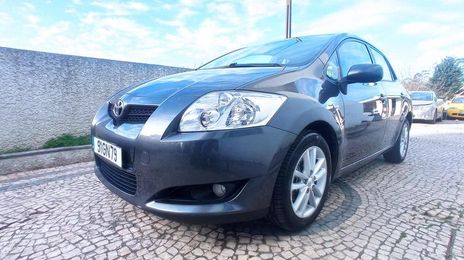 Toyota Yaris • 2008 • 99,000 km