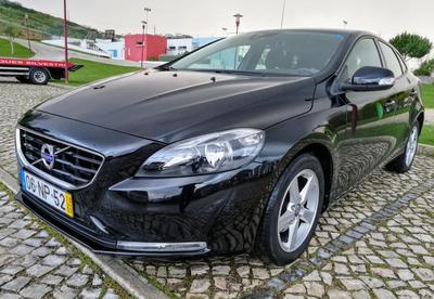 Volvo V40 • 2013 • 52,500 km