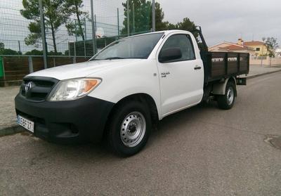 Toyota Hilux • 2006 • 110,000 km