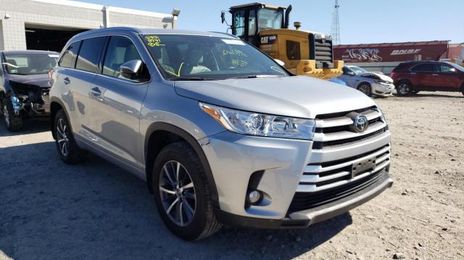 Toyota Highlander • 2017 • 10,000 mi