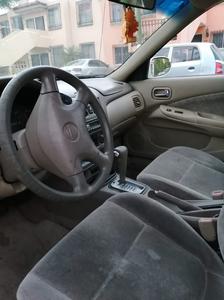 Nissan Sentra • 2001 • 150,000 km
