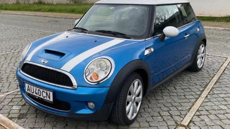 MINI Cooper • 2006 • 151,000 km