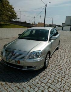 Toyota Avensis • 2005 • 200,000 km
