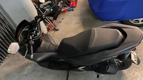 Honda pcx150 • 2018 • 18,000 km