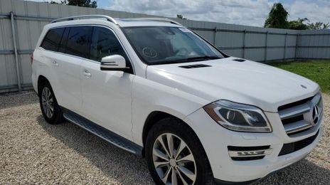 Mercedes-Benz GL-Class • 2014 • 9 km