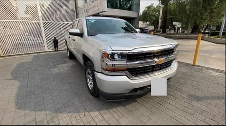 Chevrolet Silverado • 2017 • 104,199 km