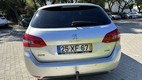 Peugeot 308 SW • 2015 • 194,000 km