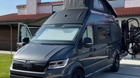 Volkswagen Caravelle • 2020 • 26,000 km