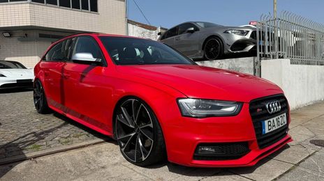 Audi S4 • 2014 • 207,000 km