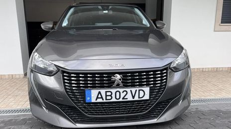 Peugeot 308 • 2017 • 9,000 km