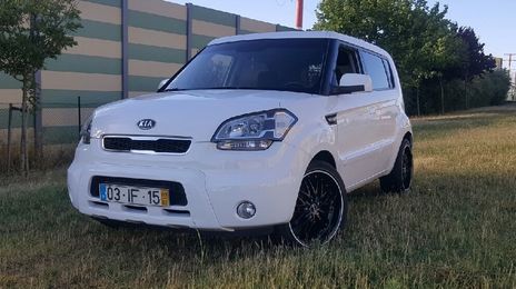 Kia Soul • 2009 • 90,000 km