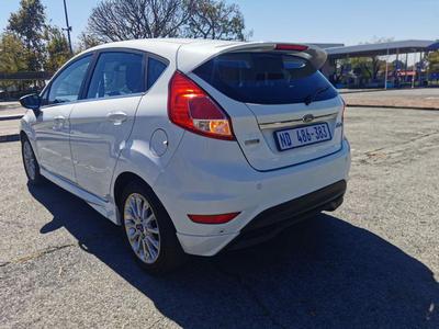 Ford Fiesta • 2015 • 88,000 km