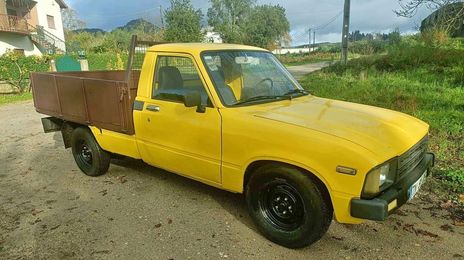 Toyota Hilux • 1998 • 451,000 km
