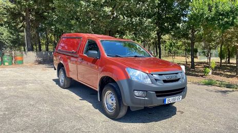 Isuzu D-MAX • 2017 • 189,000 km