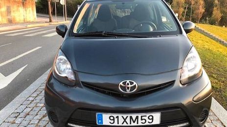 Toyota Aygo • 2012 • 169,999 km