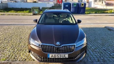 Škoda Superb • 2020 • 32,000 km