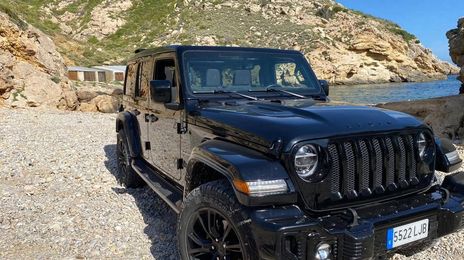 Jeep Wrangler • 2020 • 85,000 km