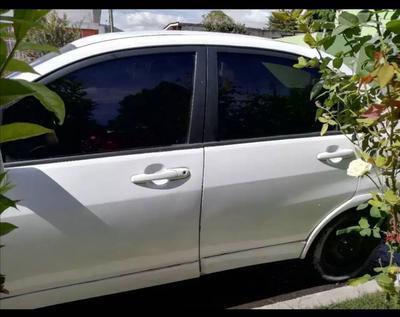 Suzuki Baleno • 2004 • 200,000 km