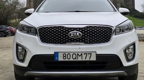 Kia Sorento • 2015 • 225,000 km