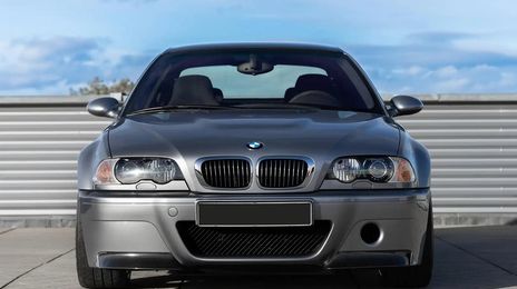 BMW M3 • 2003 • 118,000 km