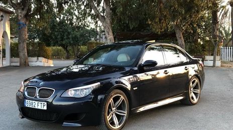 BMW M5 • 2007 • 160,000 km