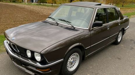 BMW 5 Series • 1986 • 116,470 km