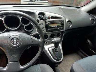 Toyota Matrix • 2006 • 130,000 km