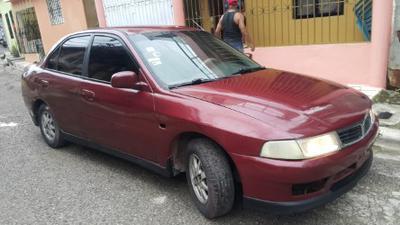 Mitsubishi Lancer • 2000 • 140 km