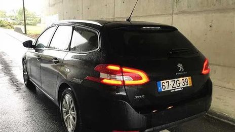 Peugeot 308 SW • 2019 • 10,000 km