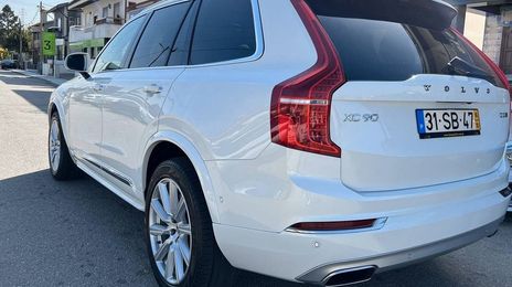 Volvo XC90 • 2016 • 179,999 km