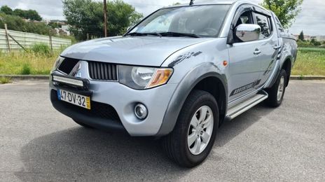 Mitsubishi L200 • 2007 • 107,000 km