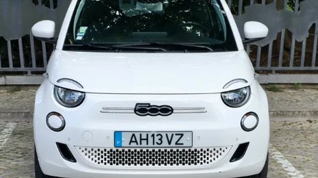 Fiat 500e • 2021 • 42,898 km