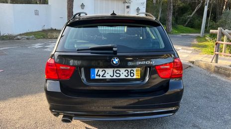 BMW 3 Series • 2009 • 215,063 km