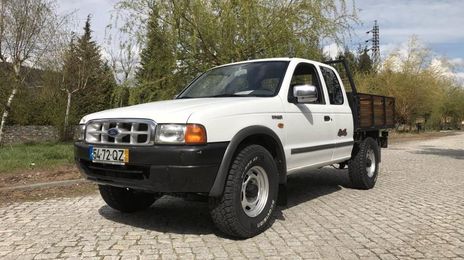 Ford Ranger • 2001 • 200,000 km