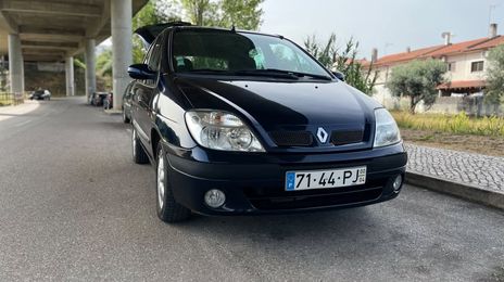 Renault Scénic • 2000 • 118,000 km
