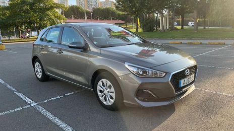 Hyundai i30 • 2019 • 49,989 km