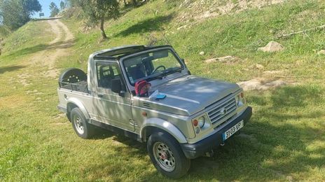 Suzuki Samurai • 1998 • 120,000 km