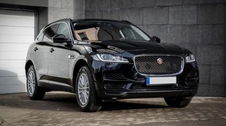 Jaguar F-Pace • 2020 • 57,000 km