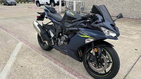 Kawasaki zx6r • 2023 • 456 km