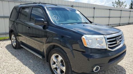 Honda Pilot • 2015 • 12 km