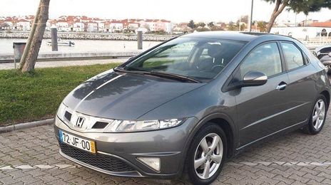 Honda Civic • 2010 • 190,000 km