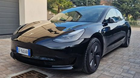 Tesla Model 3 • 2021 • 45,000 km