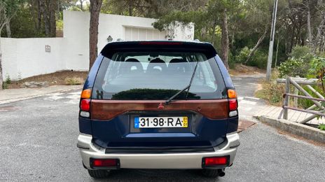 Mitsubishi Pajero • 2001 • 245,304 km