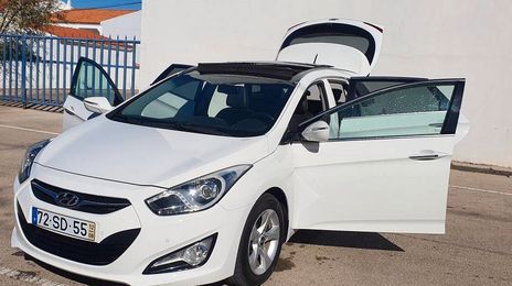 Hyundai i40 • 2012 • 120,000 km