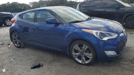 Hyundai Veloster • 2015 • 10,000 mi