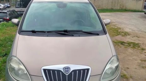 Sinotruk Hohan 6x4 • 2008 • 187,000 km