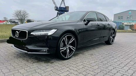 Volvo S90 • 2019 • 89,000 km