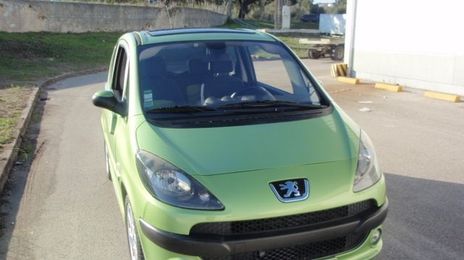 Peugeot 1007 • 2005 • 229,402 km