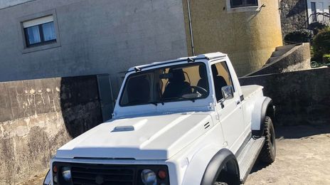 Suzuki Samurai • 2004 • 72,000 km